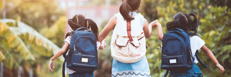 Matthews NC Chiropractor Discusses Proper Child Backpacks